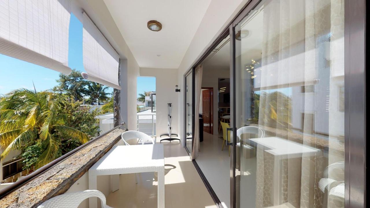Penthouse - Private Roof Terrace - Sea & Mountain View Apartment Grand-Baie Exterior photo