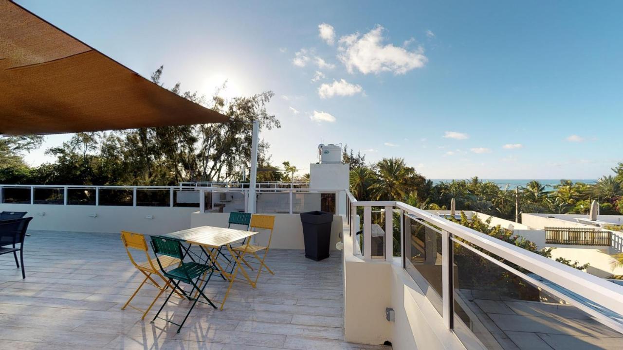 Penthouse - Private Roof Terrace - Sea & Mountain View Apartment Grand-Baie Exterior photo