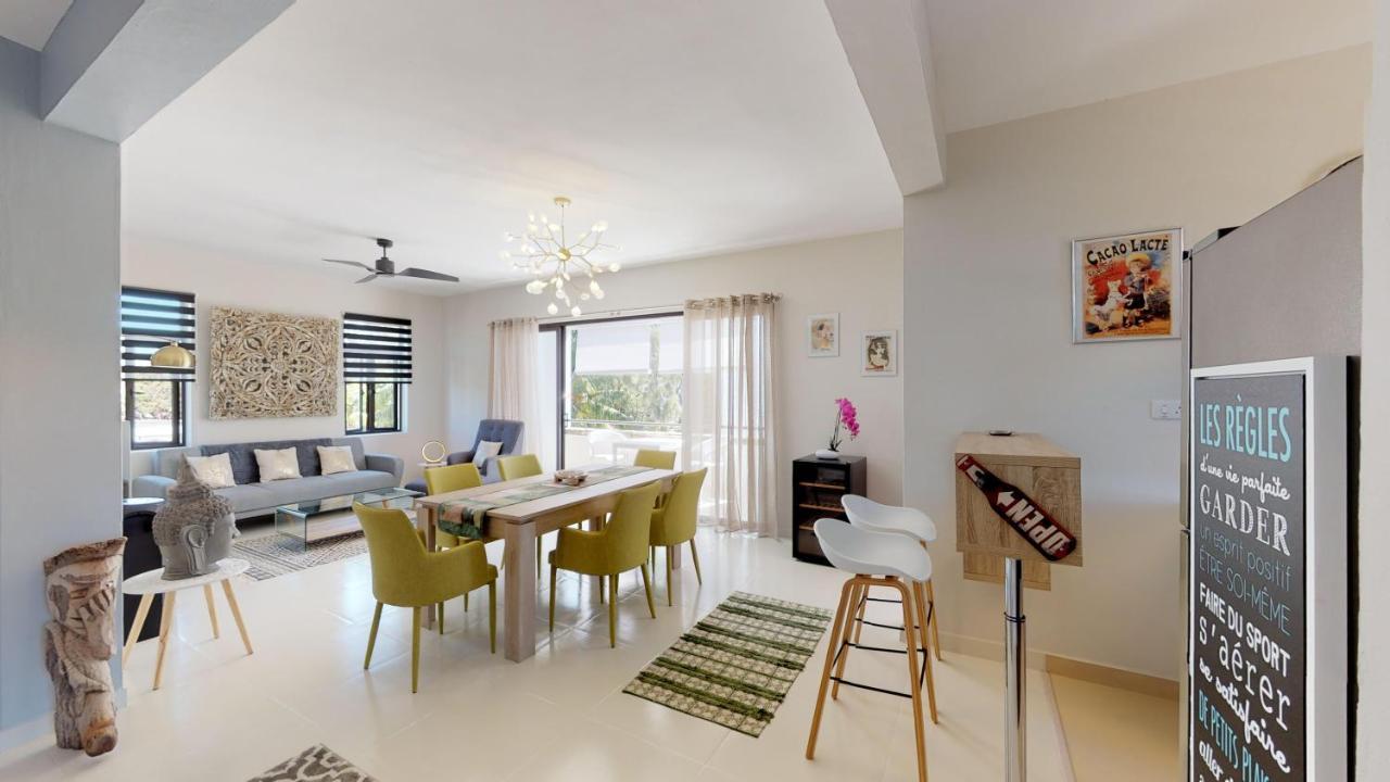 Penthouse - Private Roof Terrace - Sea & Mountain View Apartment Grand-Baie Exterior photo
